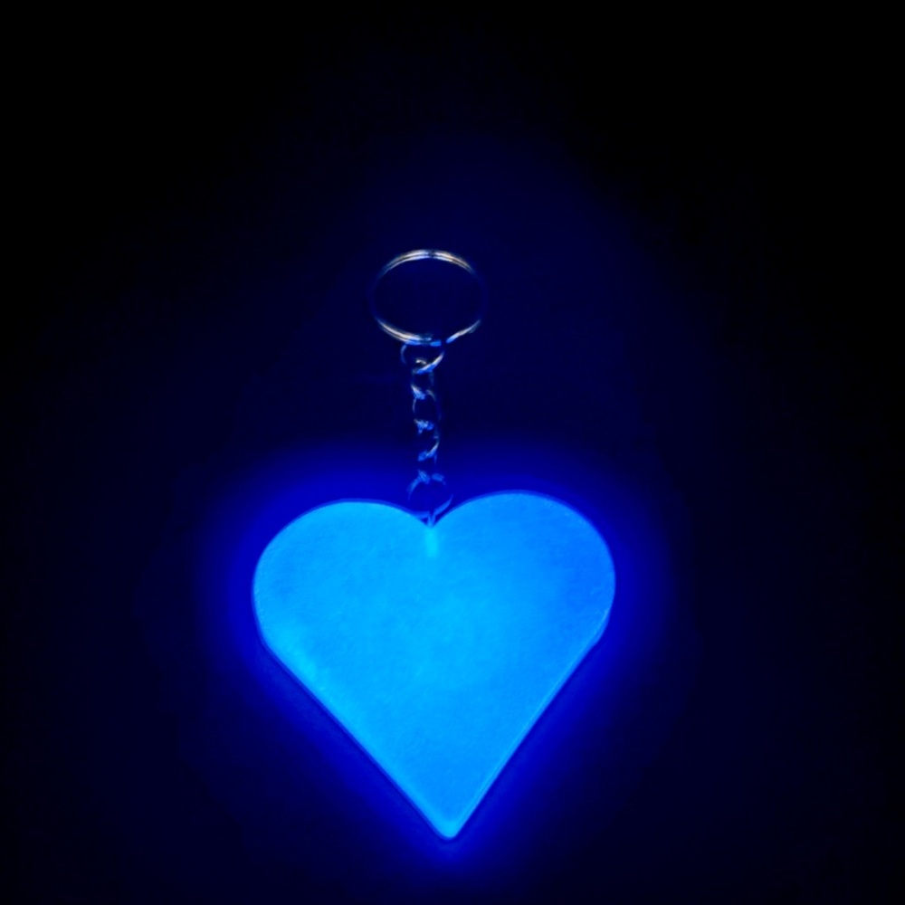 Blue Heart glow in the dark Keychain- HANDMADE - Picture 3 of 3